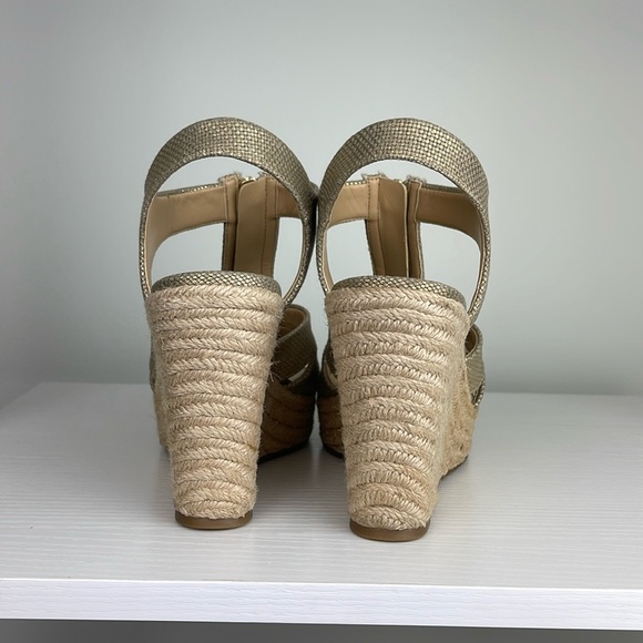 Michael Kors Gold Platform Wedges Ladies Size 8.5 - Picture 3 of 12